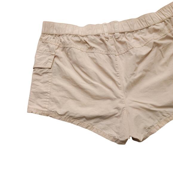 Urban Outfitters Light Sand Khaki Cream Cargo Light Weight Short Sz 8 NWT Beachy - Picture 5 of 8